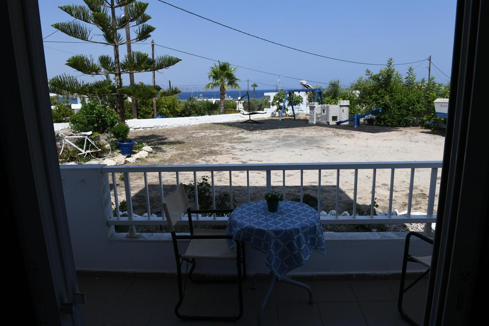Mimis Apartments Kefalos  Екстер'єр фото